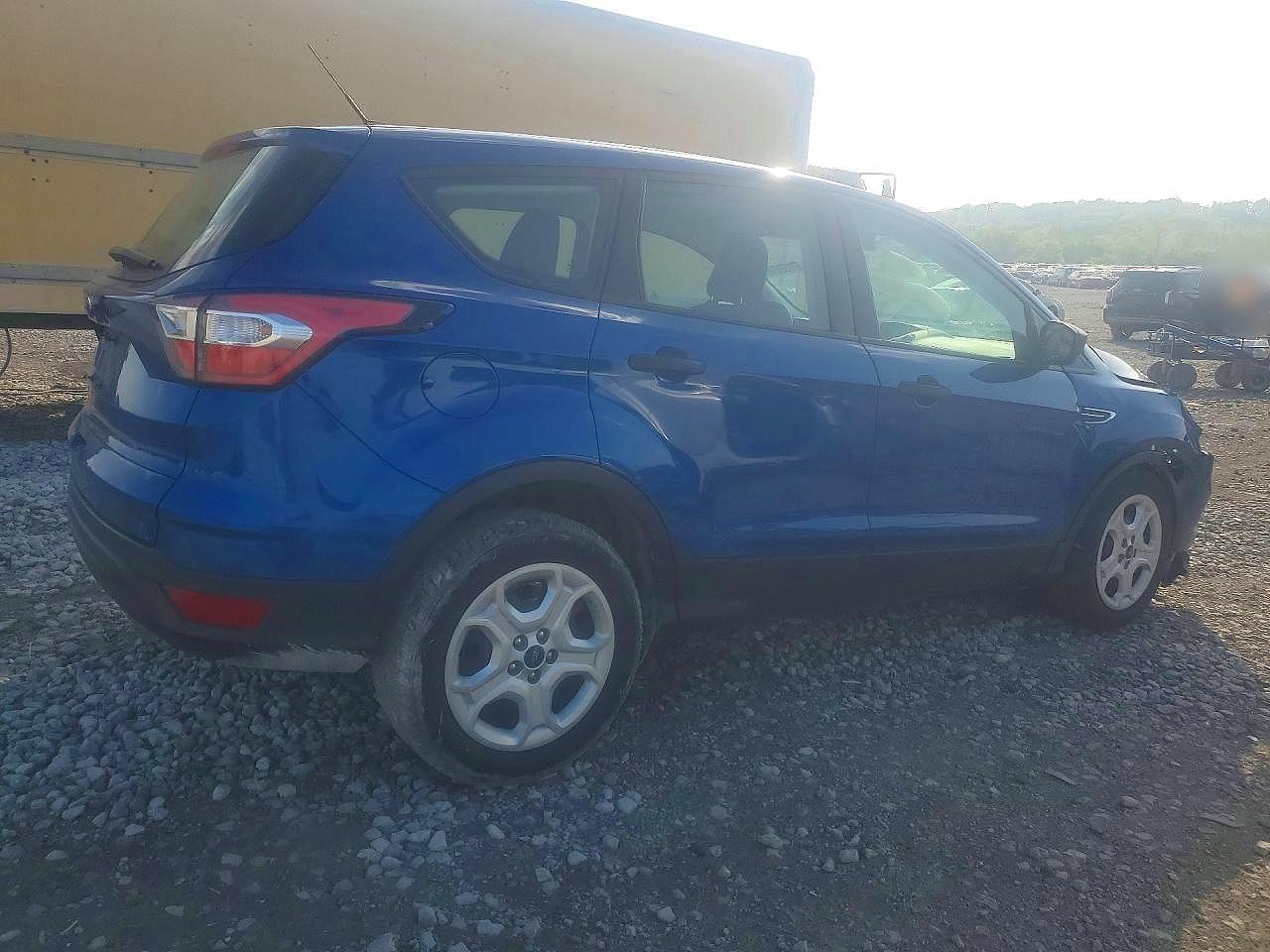 2018 Ford Escape S - zdjęcie 3