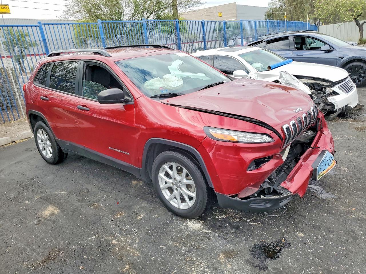 2016 Jeep Cherokee Sport - zdjęcie 4