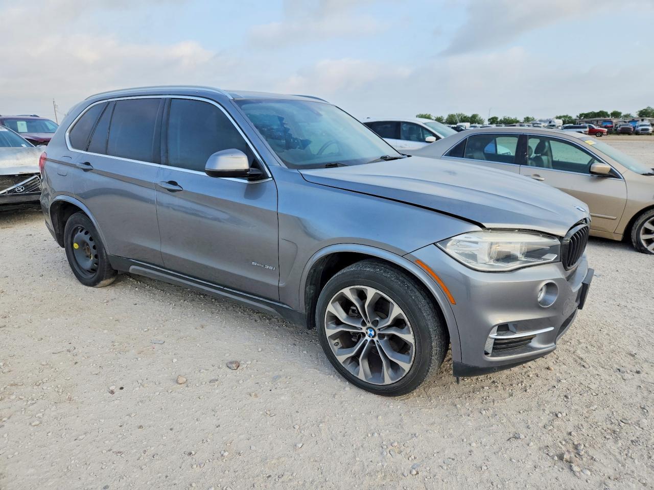 2014 BMW X5 Sdrive35I - zdjęcie 4