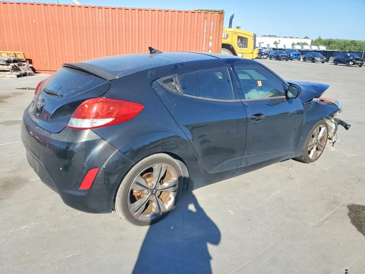 2016 Hyundai Veloster Base - zdjęcie 3