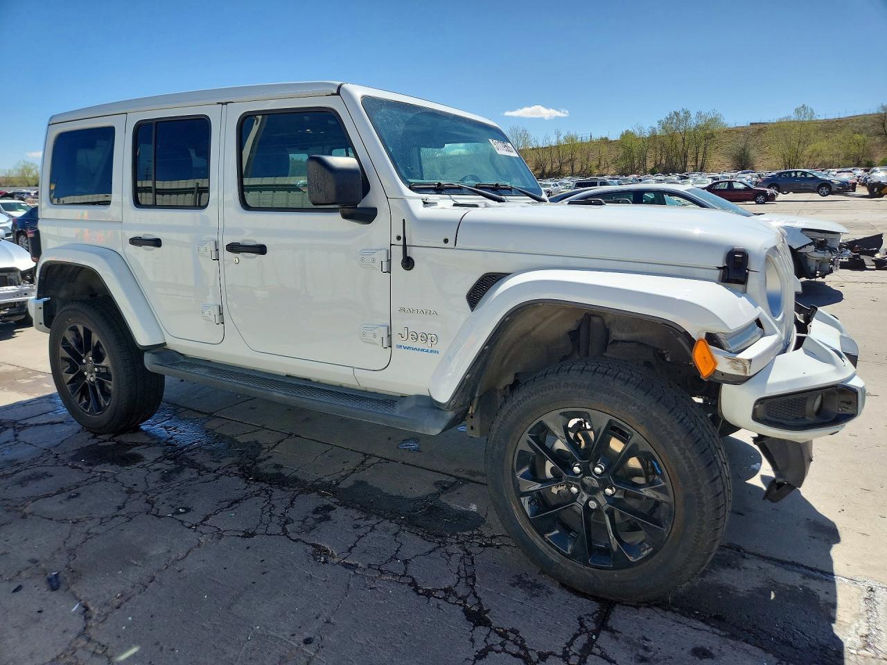 2023 Jeep Wrangler Sahara 4Xe - zdjęcie 4