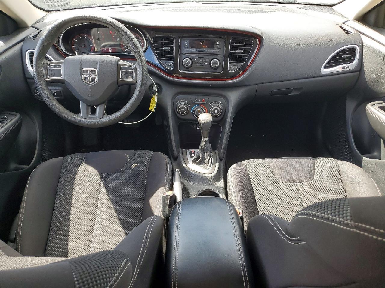 2015 Dodge Dart Sxt - zdjęcie 8