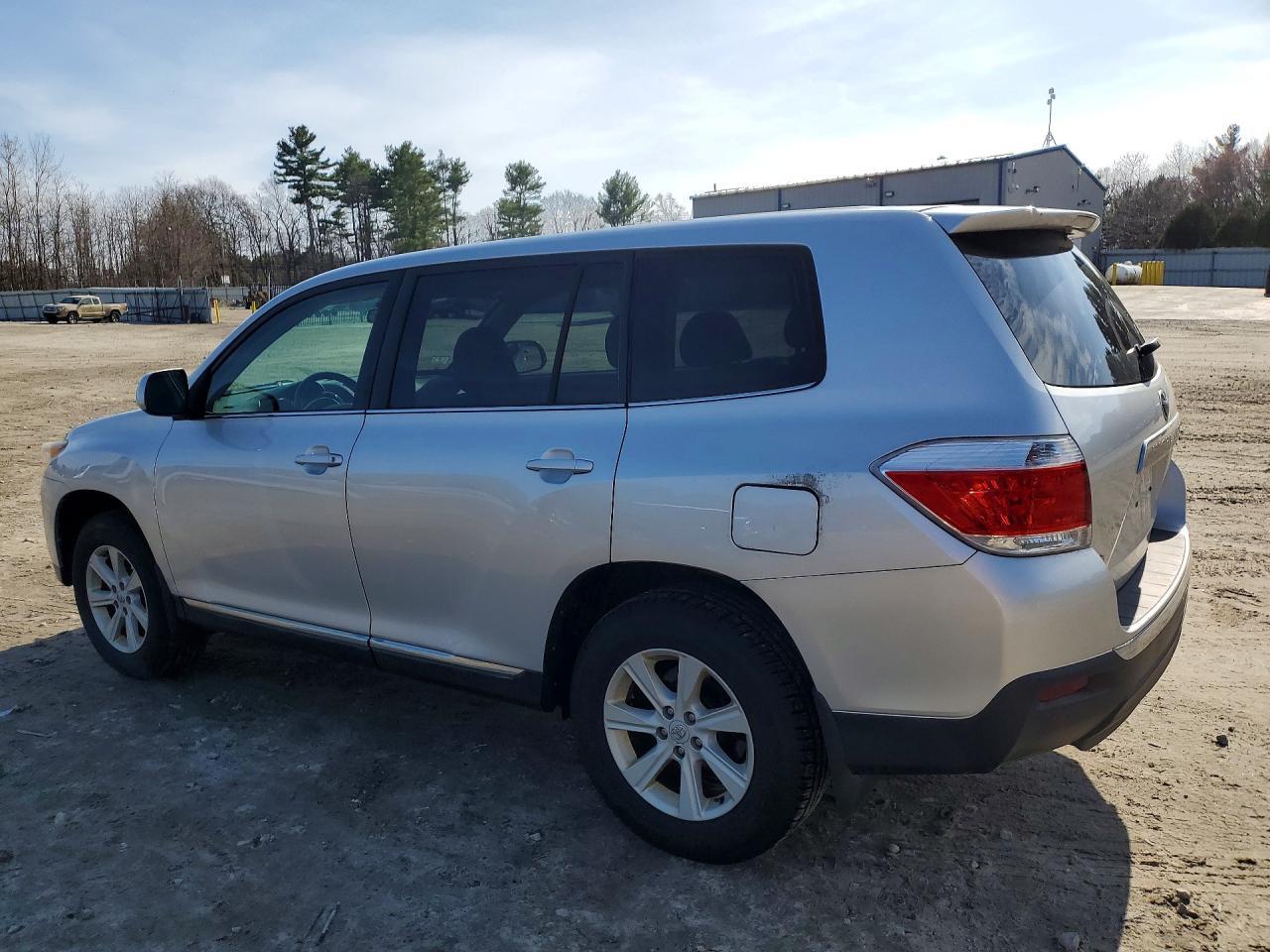 2013 Toyota Highlander Base - zdjęcie 2