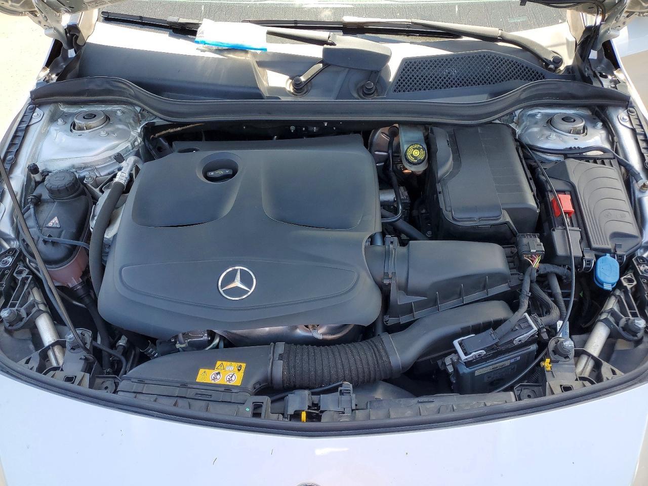 2019 Mercedes-Benz Cla 250 - zdjęcie 11