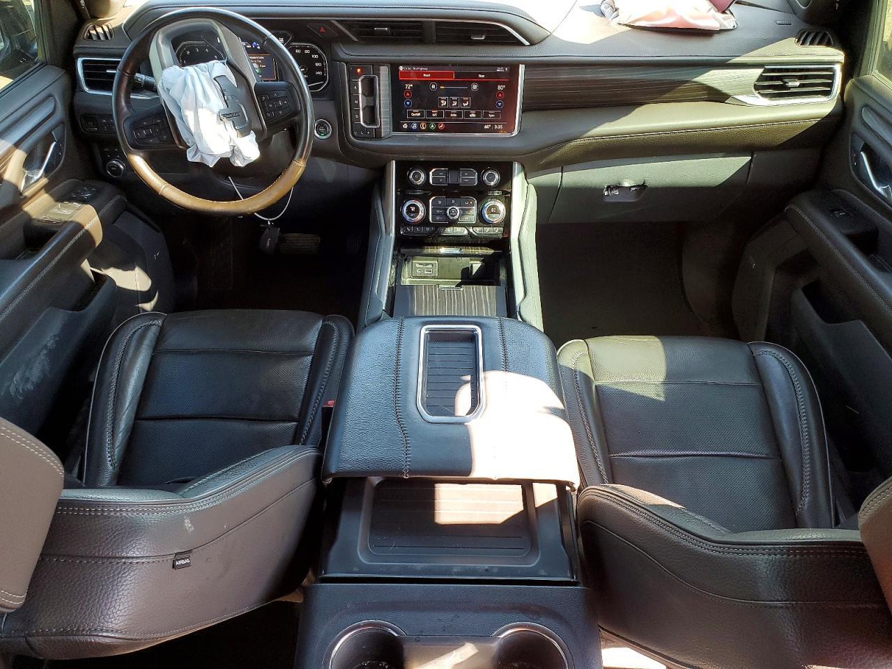 2021 GMC Yukon Denali - zdjęcie 8