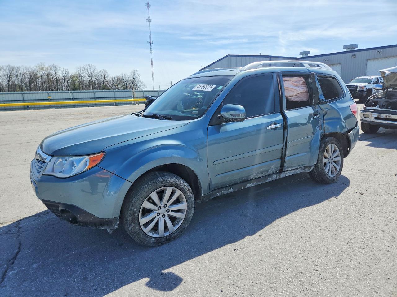 2013 Subaru Forester Touring - zdjęcie główne