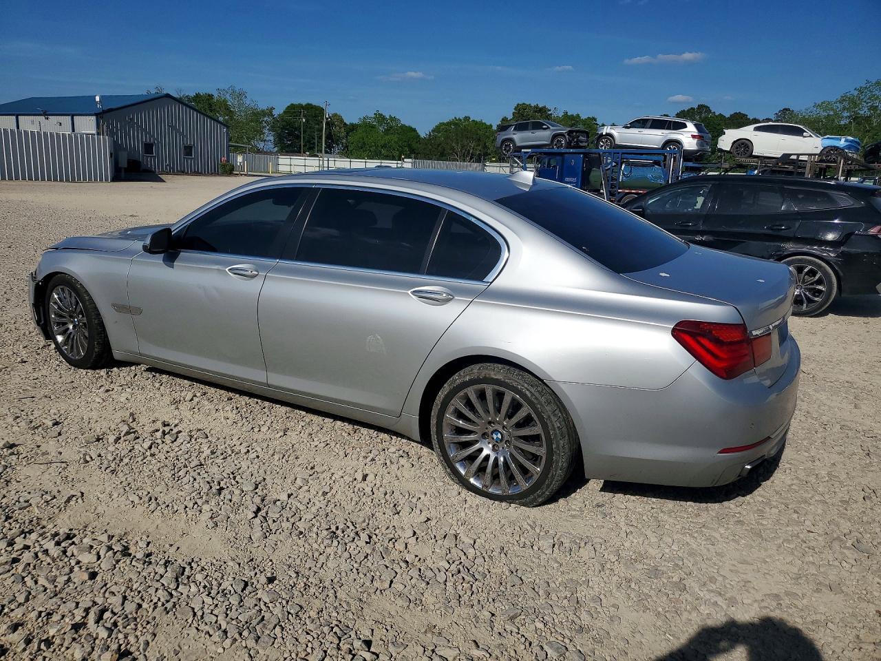 2013 BMW 740 Li - zdjęcie 2