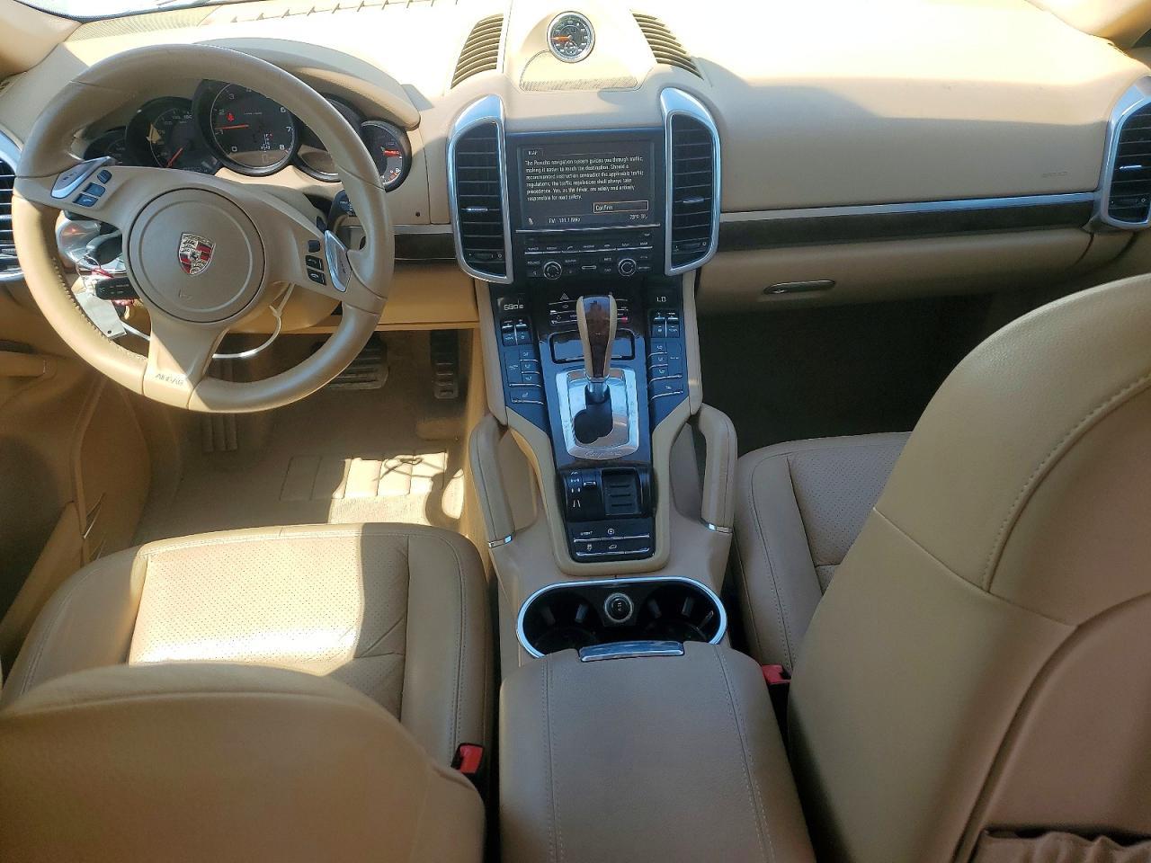 2013 Porsche Cayenne - zdjęcie 8
