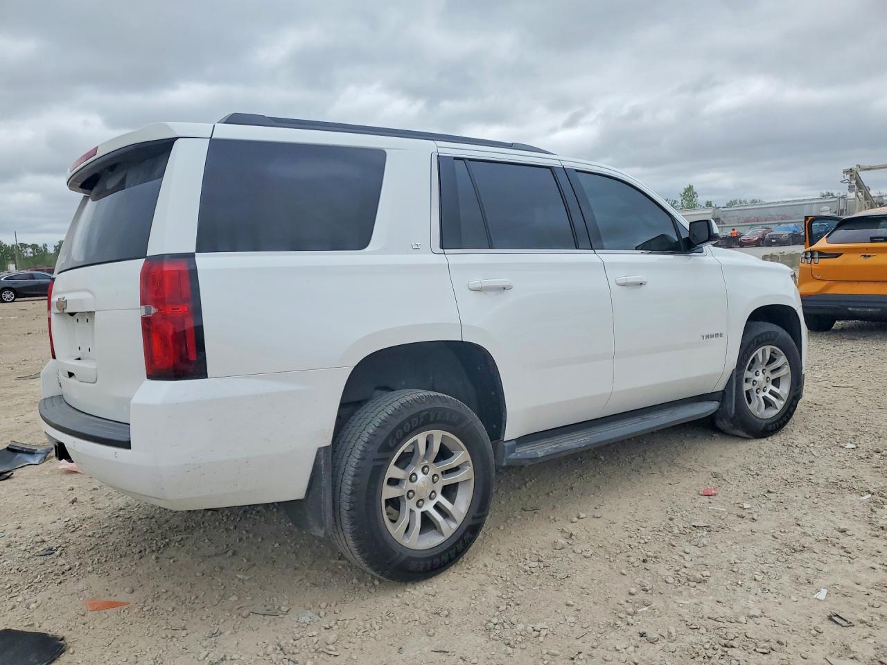 2018 Chevrolet Taho/Ls/Lt - zdjęcie 3