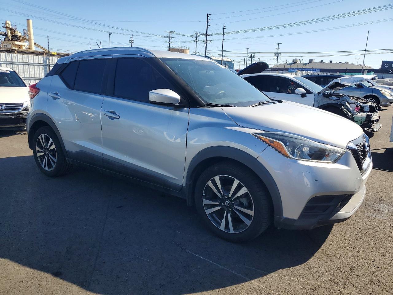 2019 Nissan Kicks Sv - zdjęcie 4