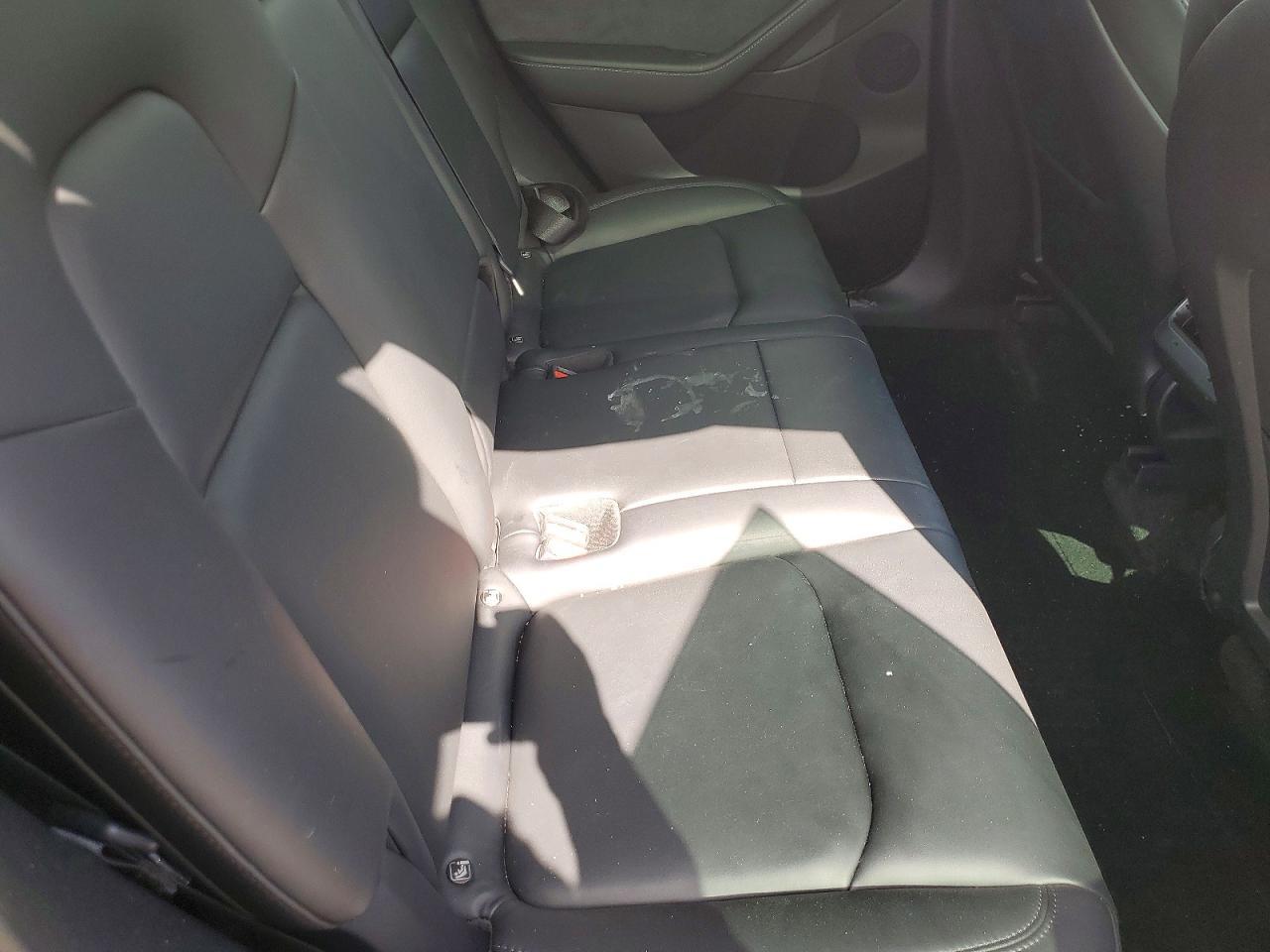 2022 Tesla Model Y - zdjęcie 11