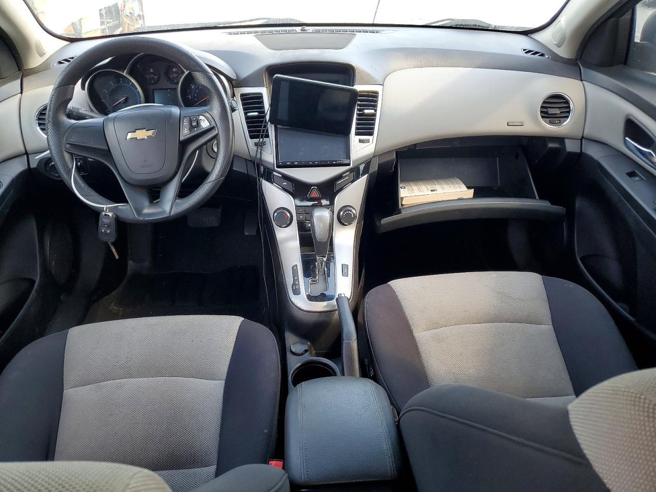 2015 Chevrolet Cruze Ls - zdjęcie 8