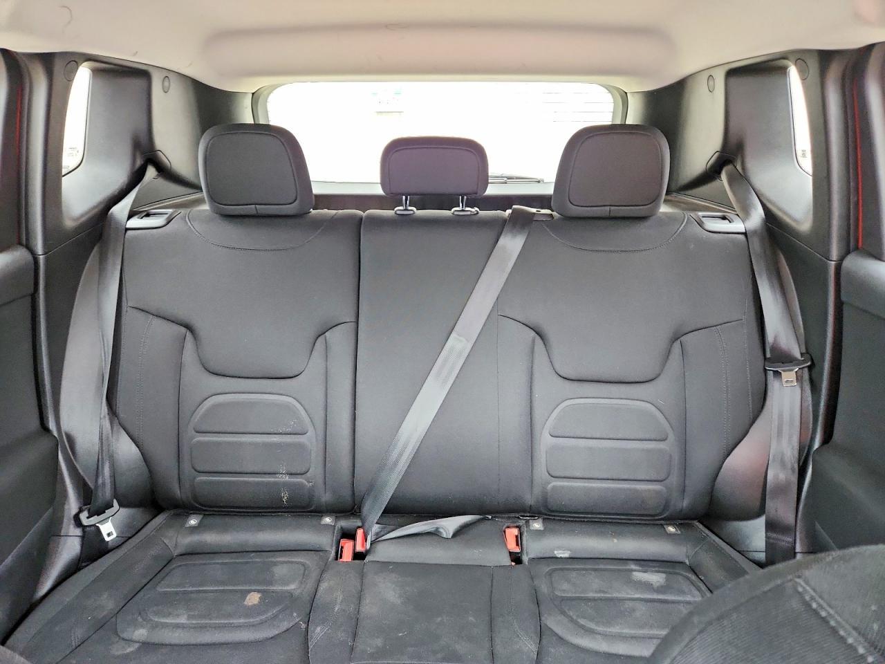 2019 Jeep Renegade Latitude - zdjęcie 10