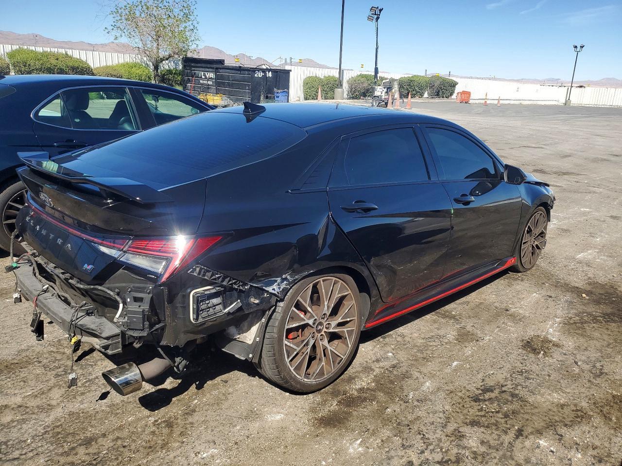 2023 Hyundai Elantra N Base - zdjęcie 3