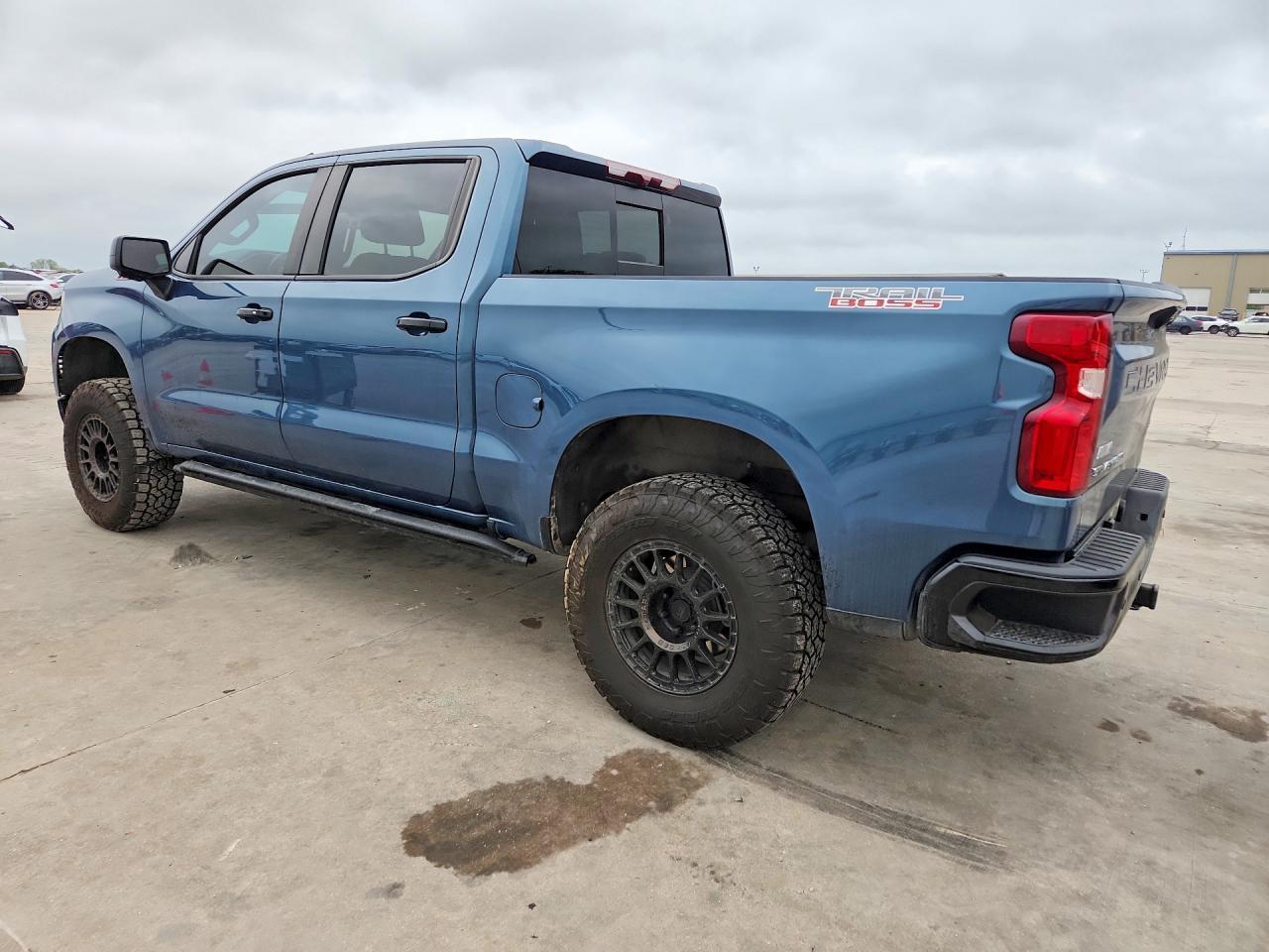 2024 Chevrolet Silverado K1500 Lt Trail Boss - zdjęcie 2