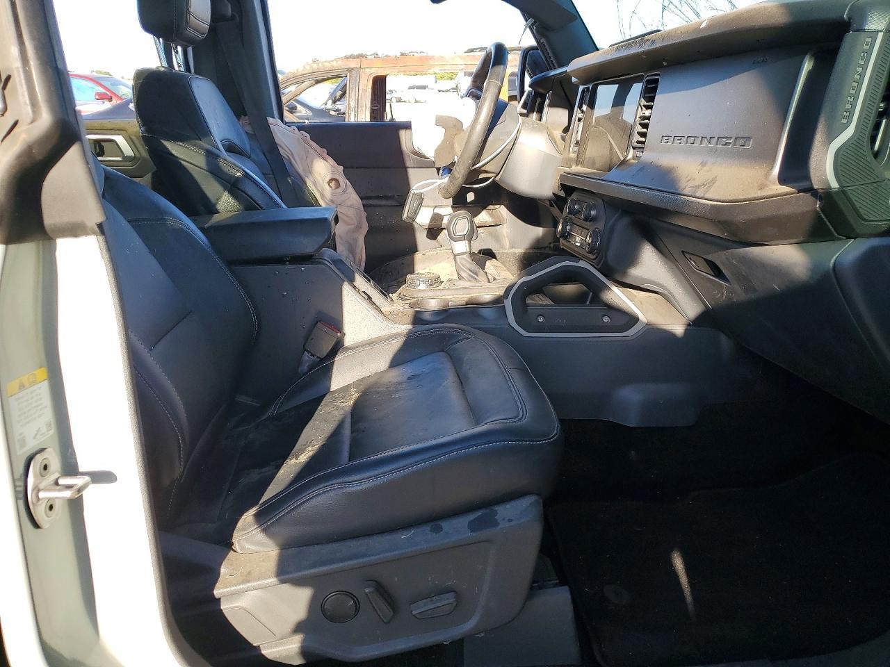2021 Ford Bronco First Edition - zdjęcie 7