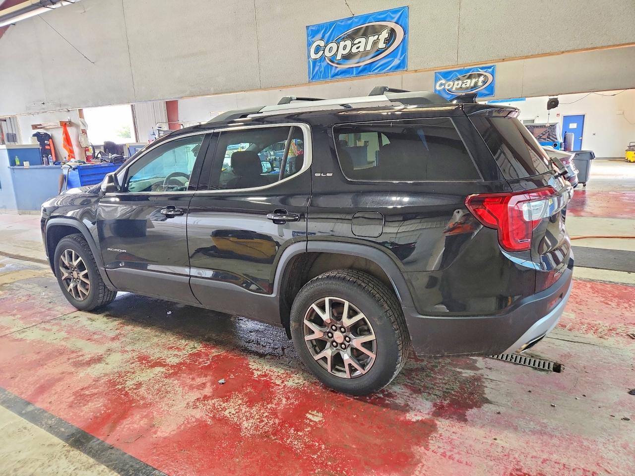2022 GMC Acadia Sle - zdjęcie 2
