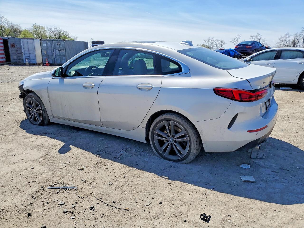 2022 BMW 228Xi - zdjęcie 2