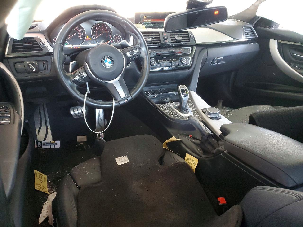 2017 BMW 330 I - zdjęcie 8