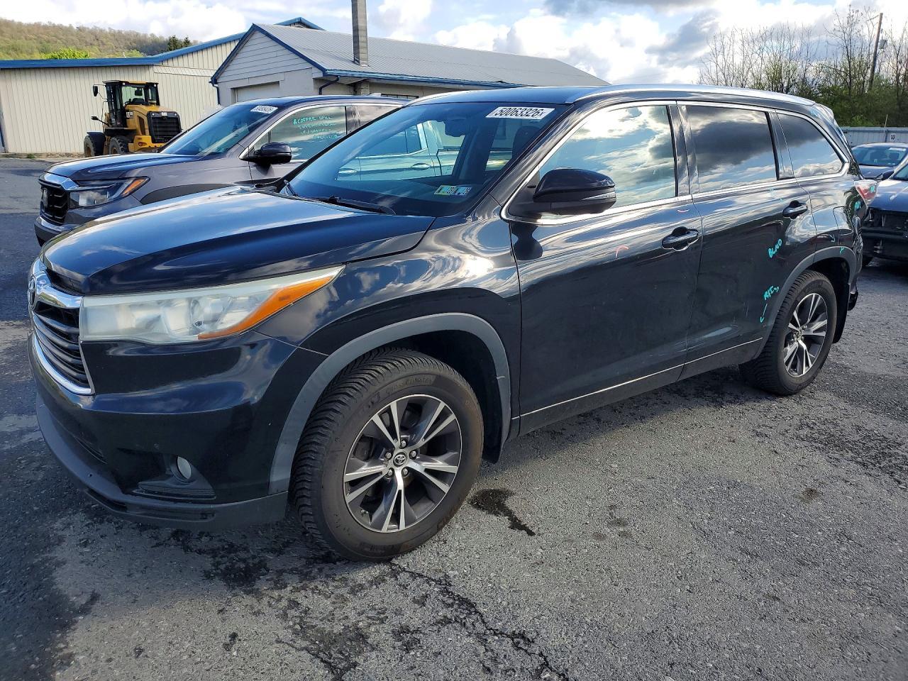 2016 Toyota Highlander Xle - zdjęcie główne