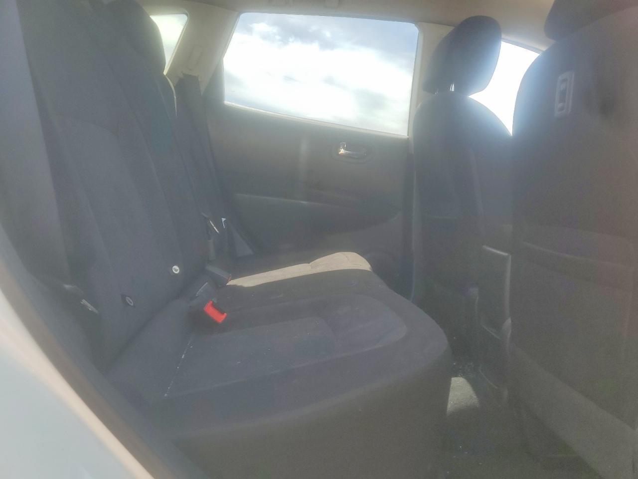 2013 Nissan Rogue S - zdjęcie 12