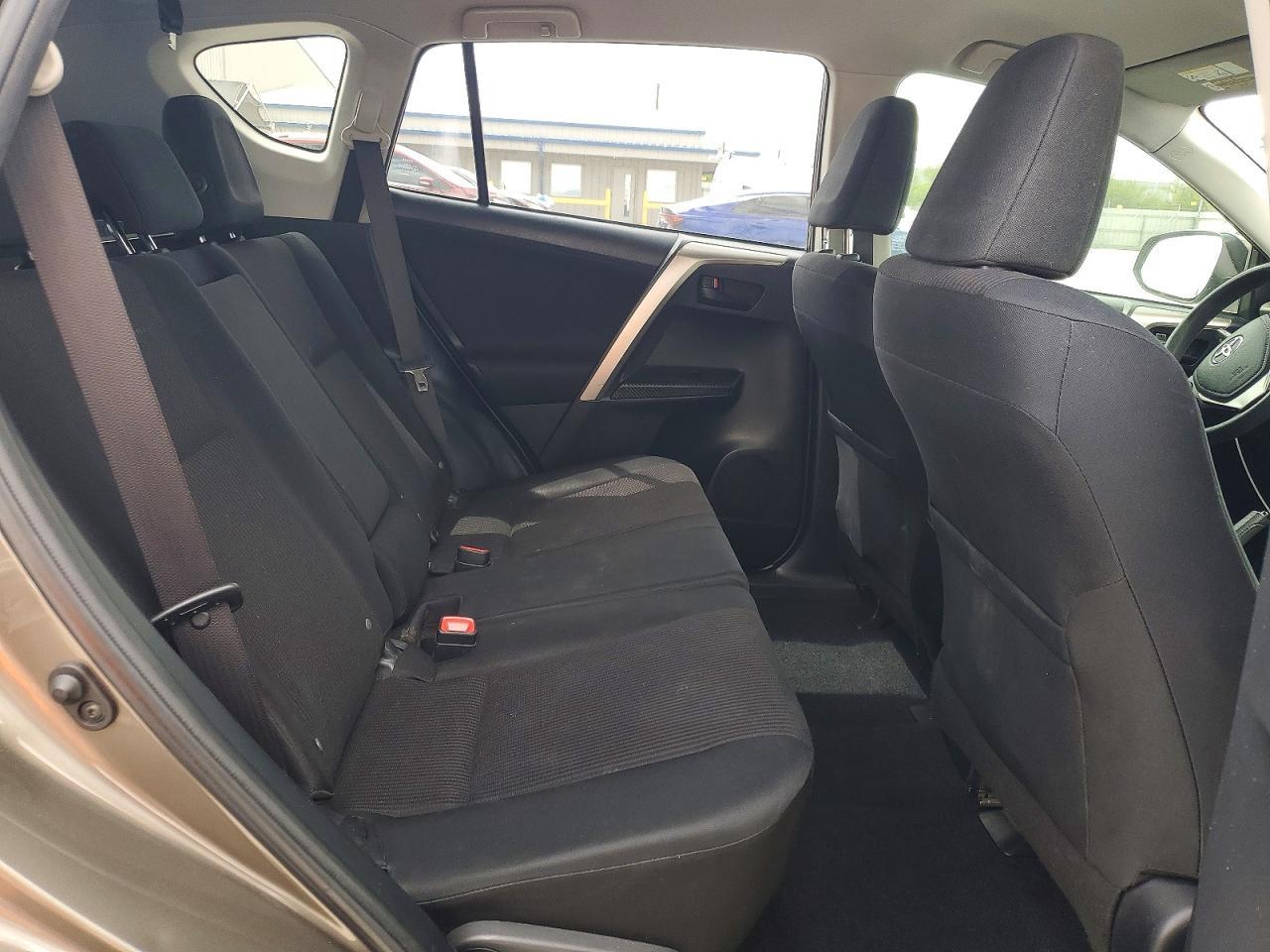 2014 Toyota Rav4 Le - zdjęcie 11