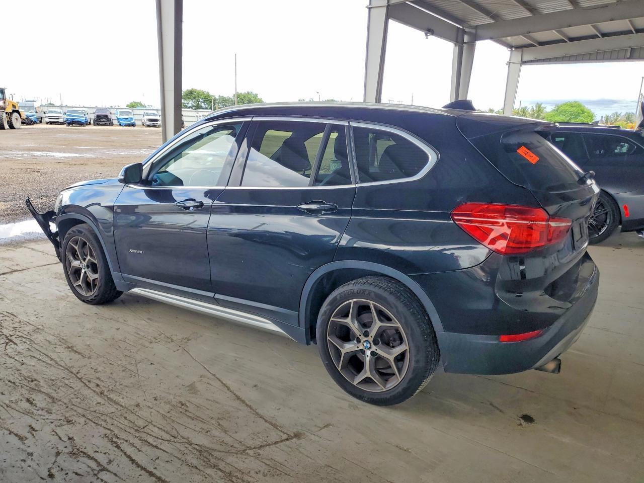 2018 BMW X1 xDrive28I - zdjęcie 2