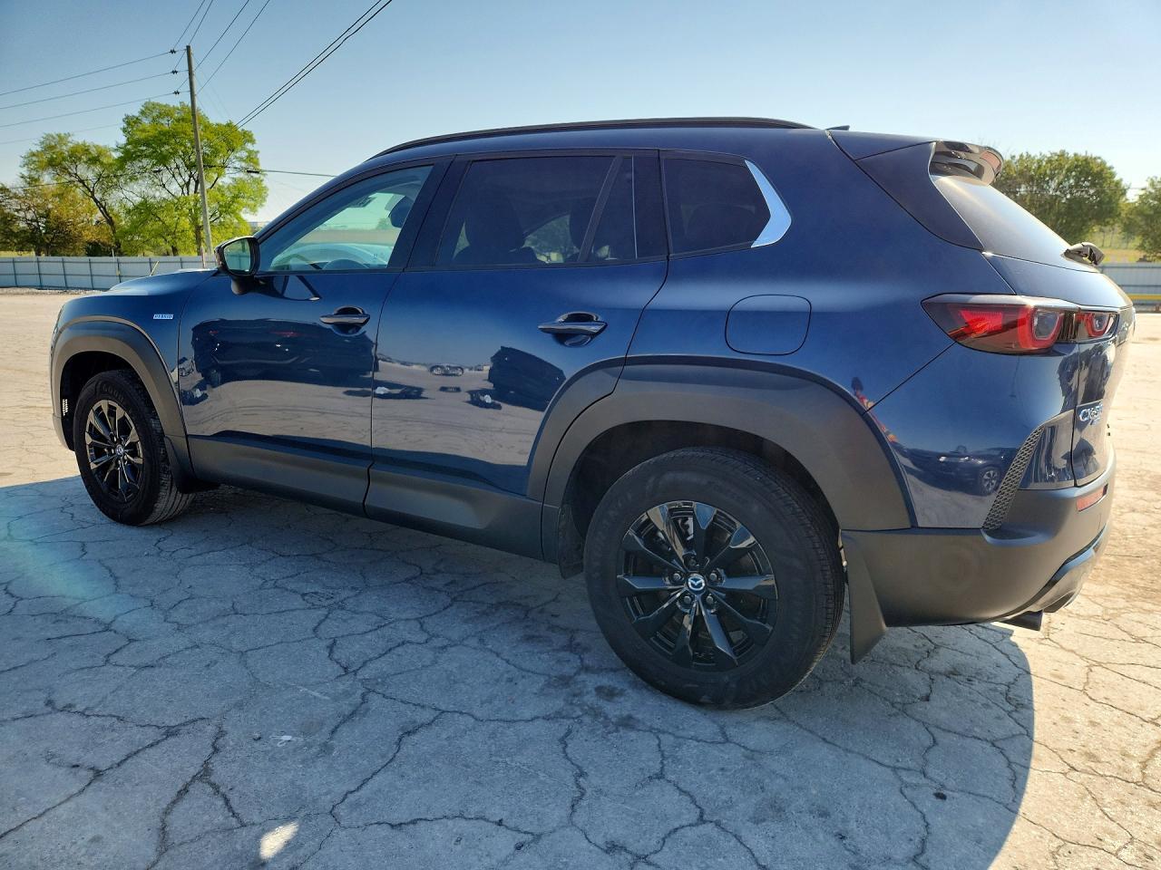 2025 Mazda Cx-50 Premium - zdjęcie 2