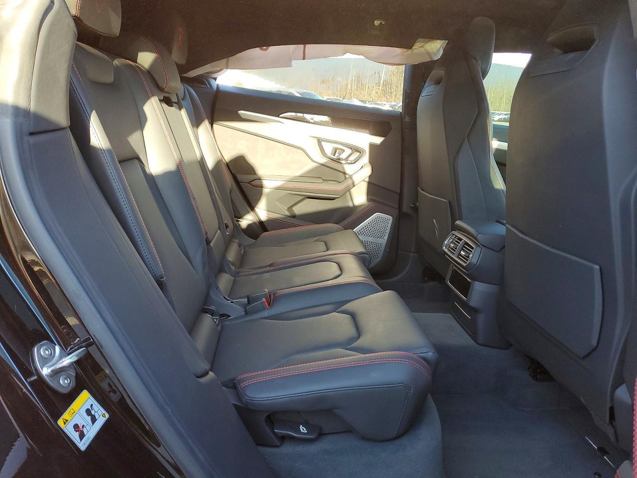 2019 Lamborghini Urus - zdjęcie 11