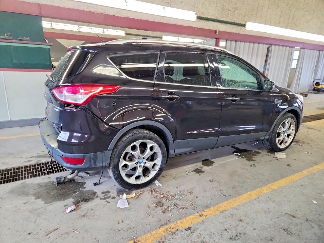 2013 Ford Escape Titanium - zdjęcie 3