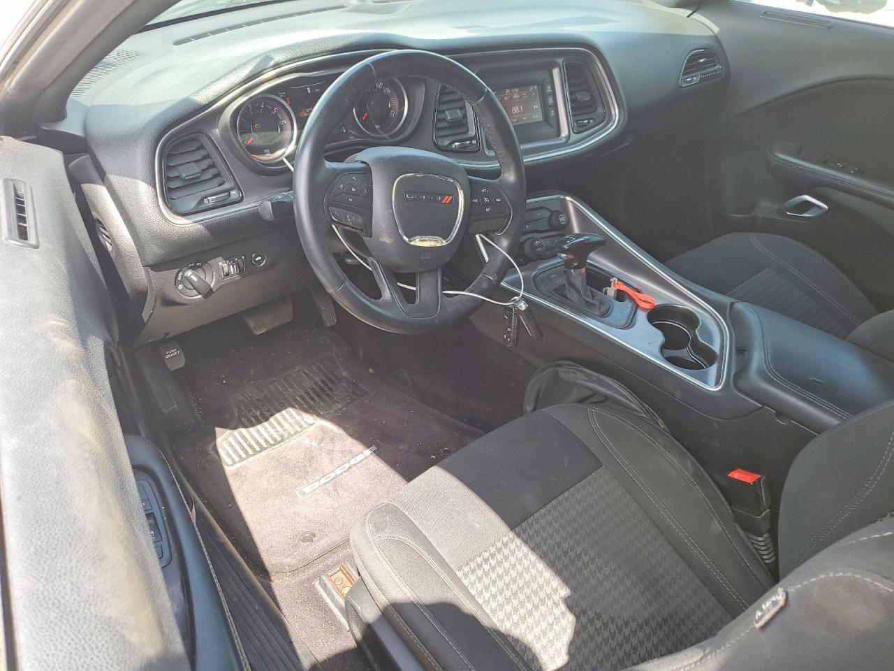 2016 Dodge Challenger Sxt - zdjęcie 8