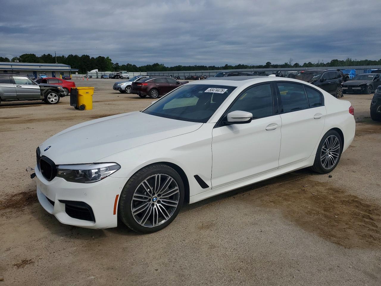 2019 BMW 540 Xi - zdjęcie główne
