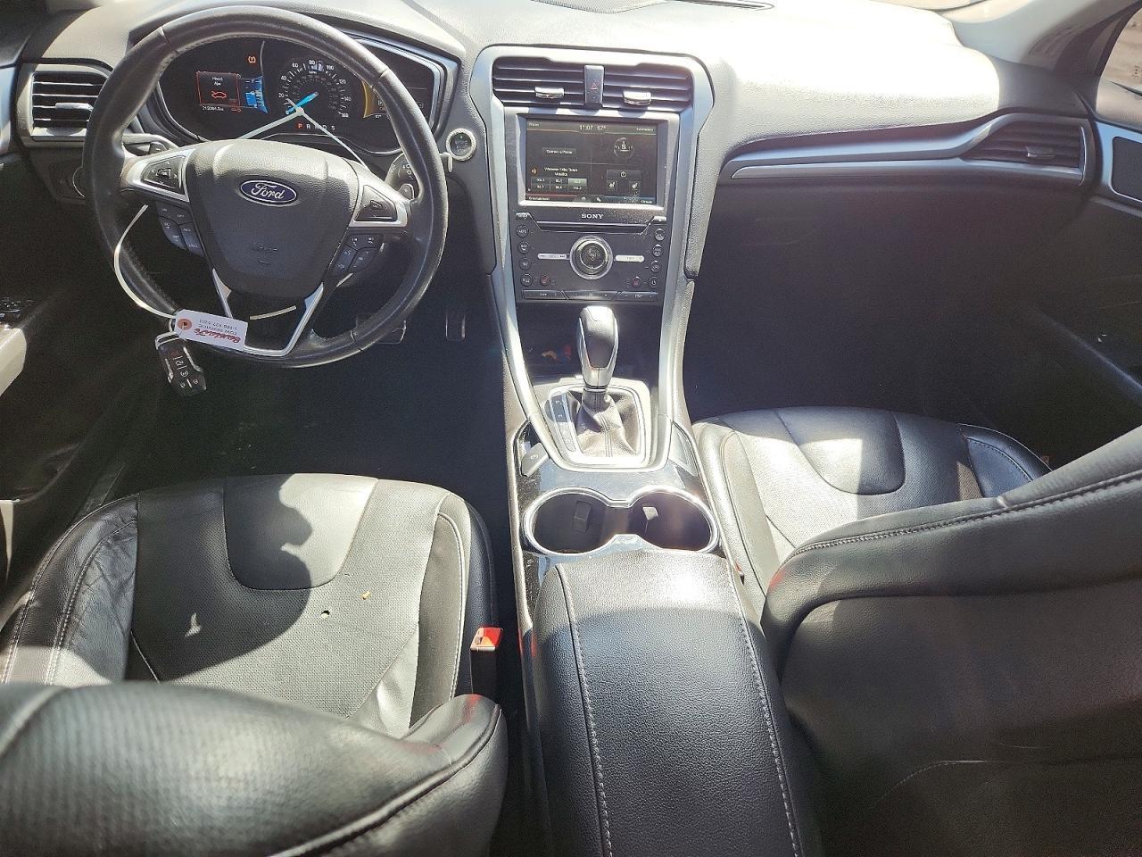 2016 Ford Fusion Titanium - zdjęcie 8