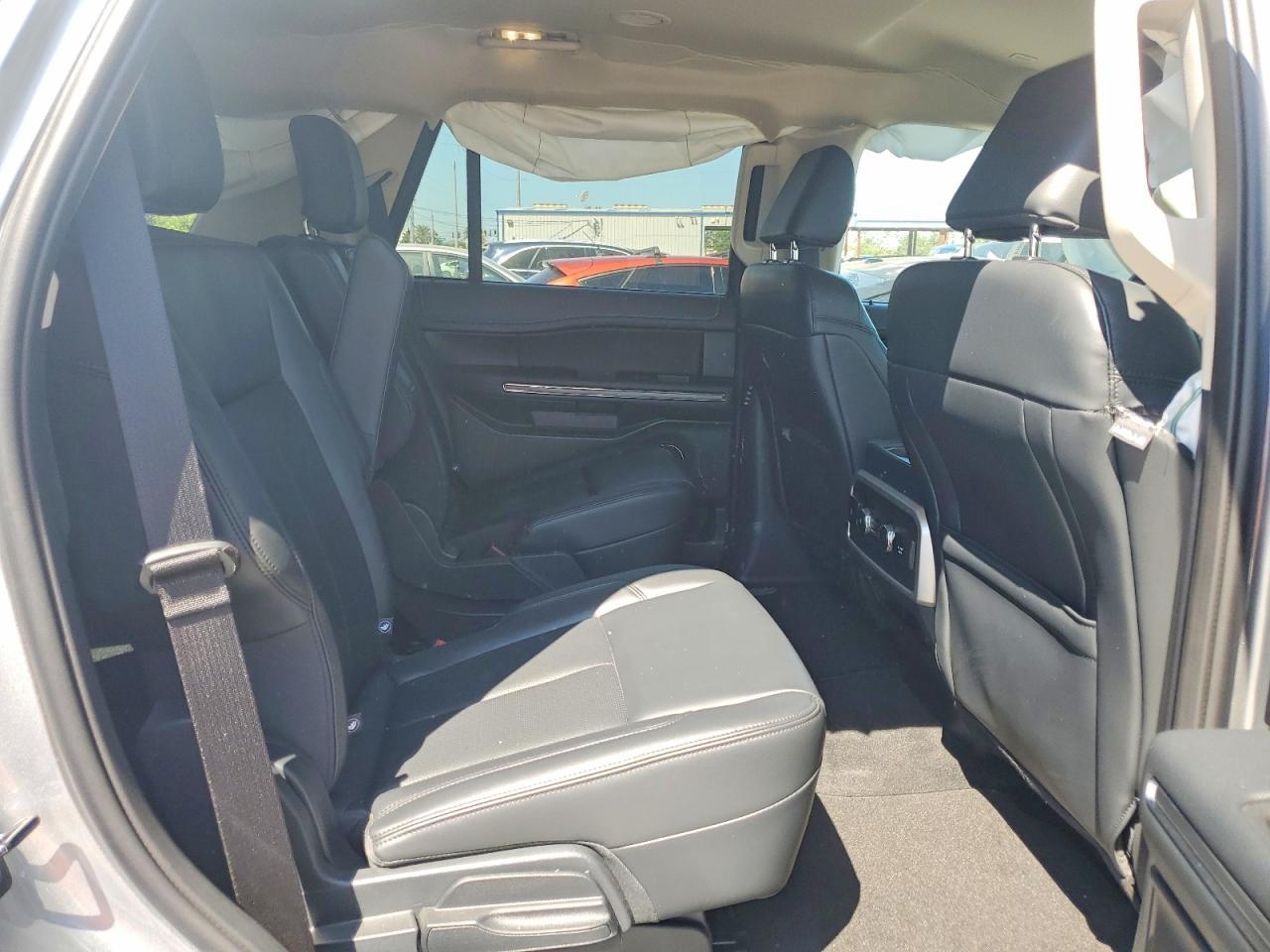 2024 Ford Expedition Xlt - zdjęcie 11