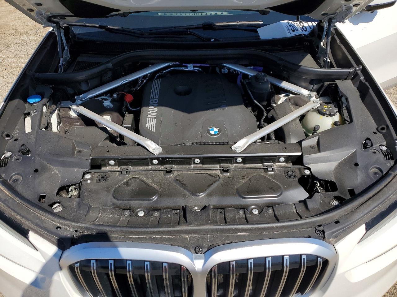 2026 BMW X7 xDrive40I - zdjęcie 12