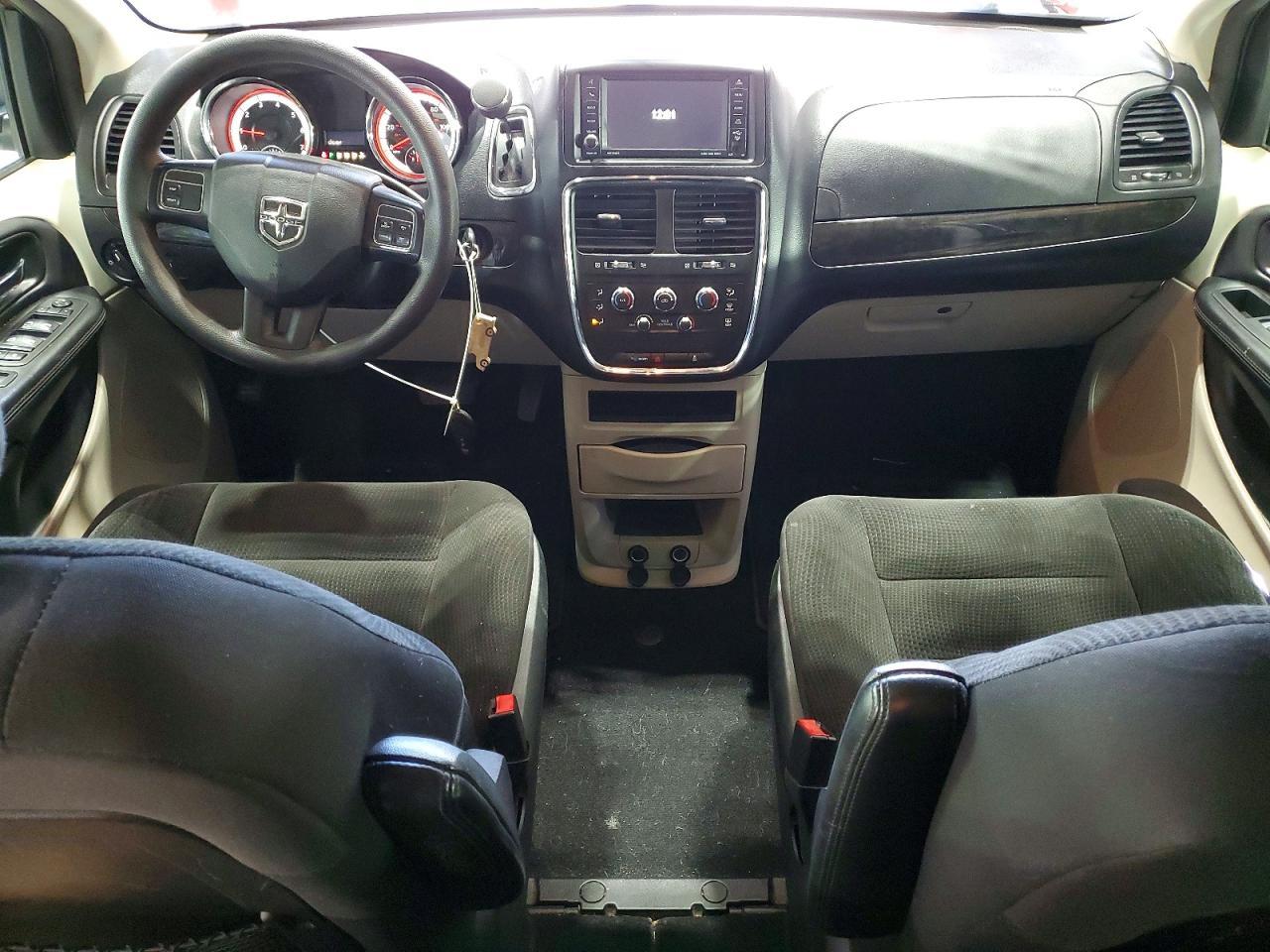 2017 Dodge Grand Caravan Se - zdjęcie 8