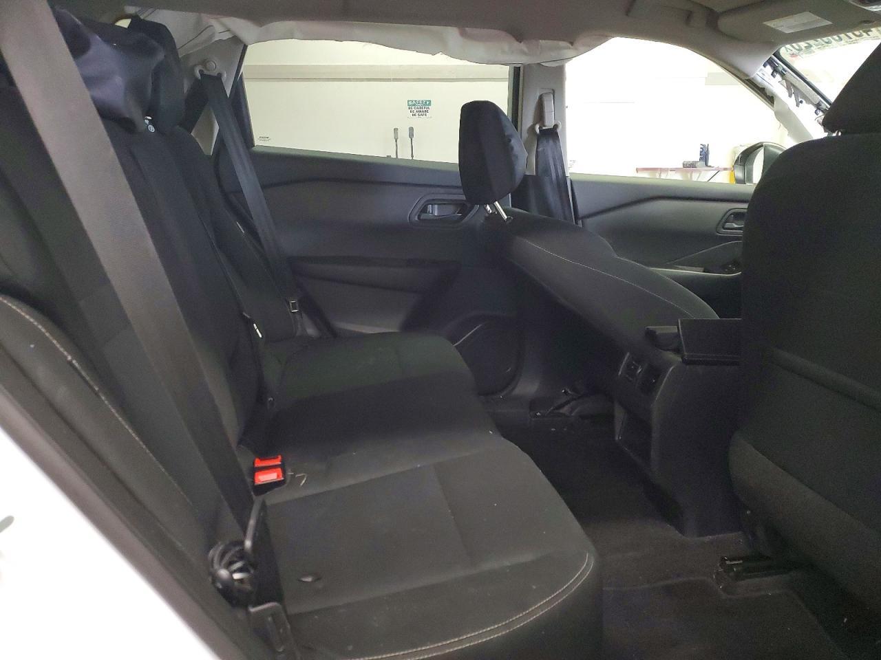 2024 Nissan Rogue S - zdjęcie 11