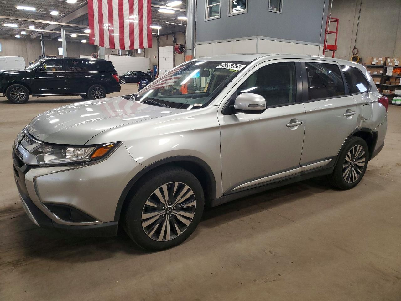 2020 Mitsubishi Outlander Se - zdjęcie główne