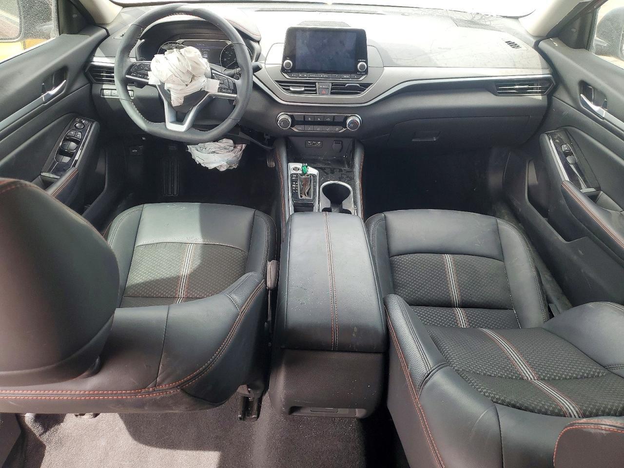 2025 Nissan Altima 2.5 Sr - zdjęcie 13