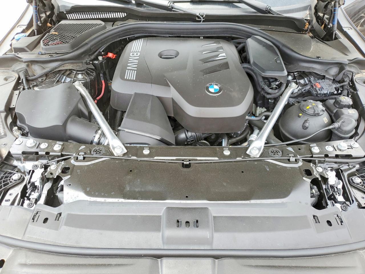 2025 BMW 530 I - zdjęcie 11