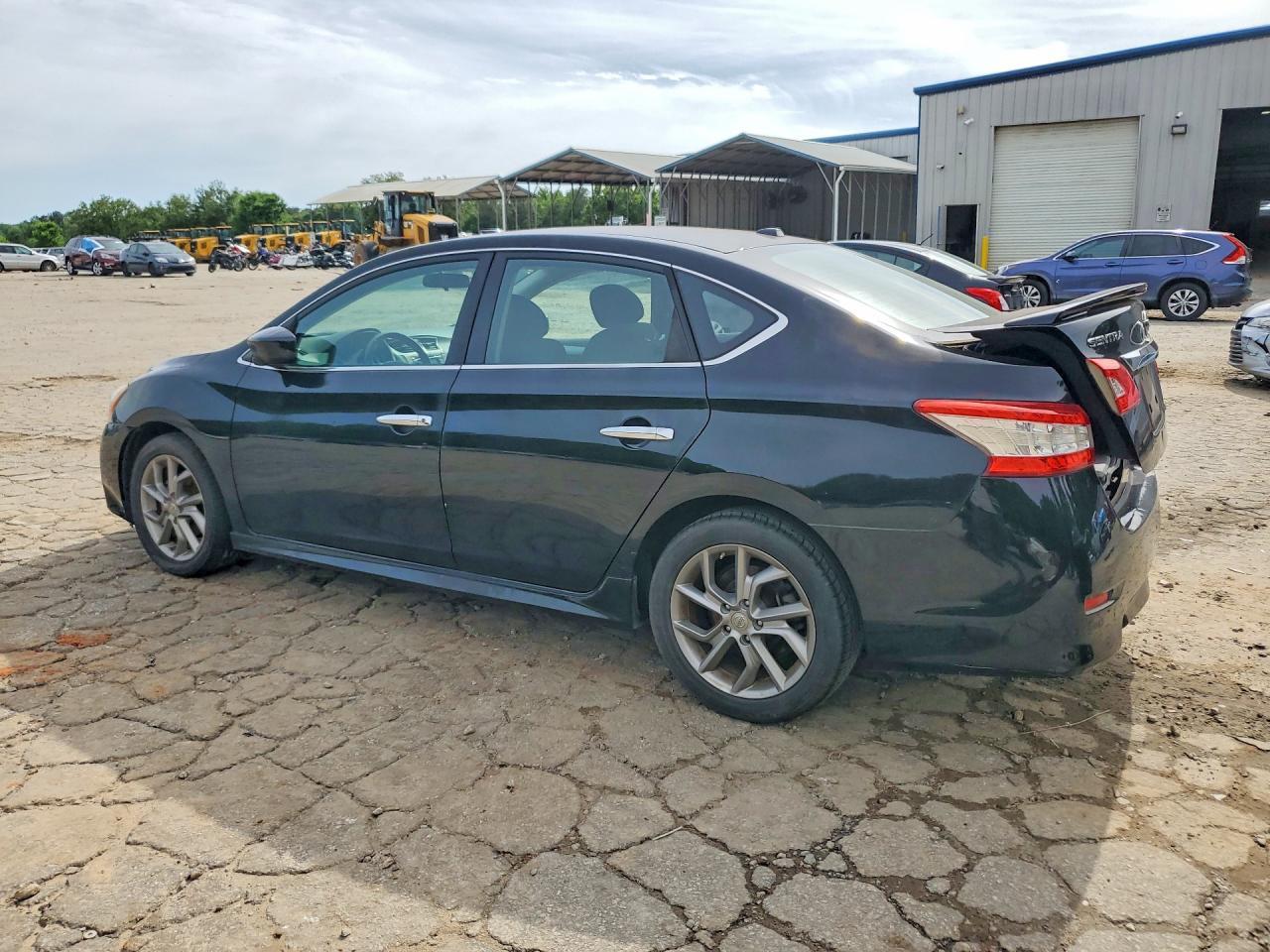 2014 Nissan Sentra Sr - zdjęcie 2
