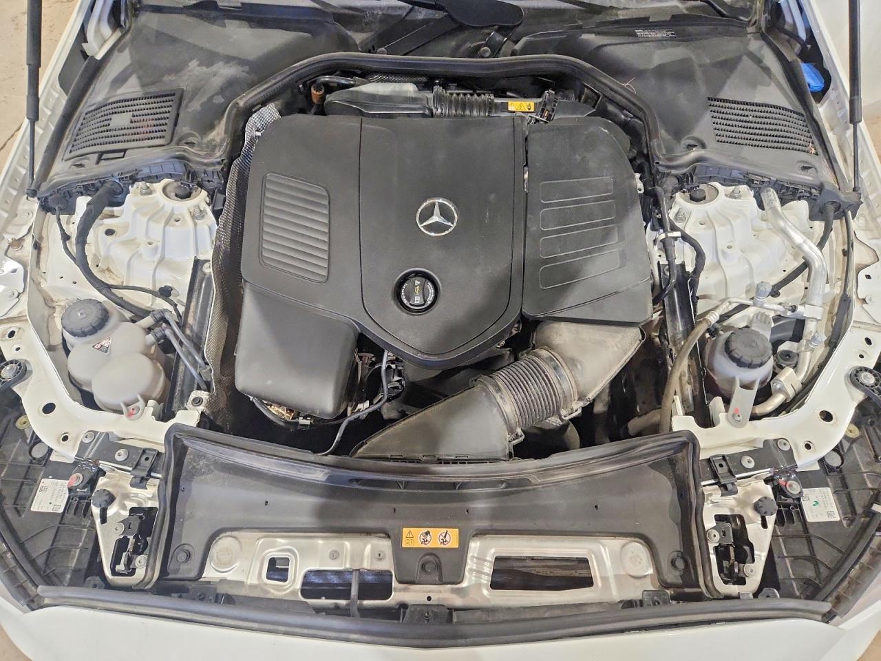 2023 Mercedes Benz C 300 4Matic - zdjęcie 12