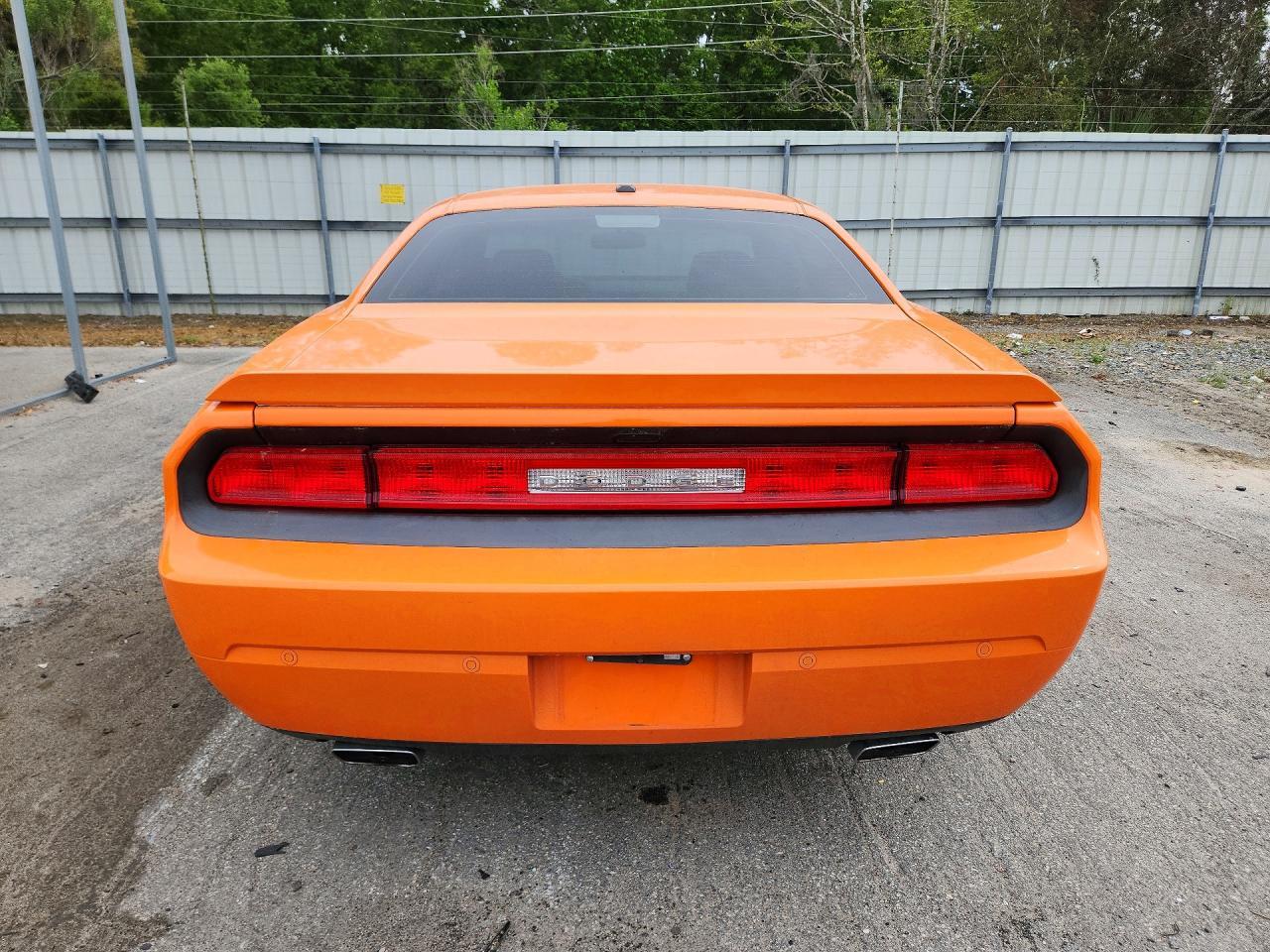 2014 Dodge Challenger Sxt - zdjęcie 6