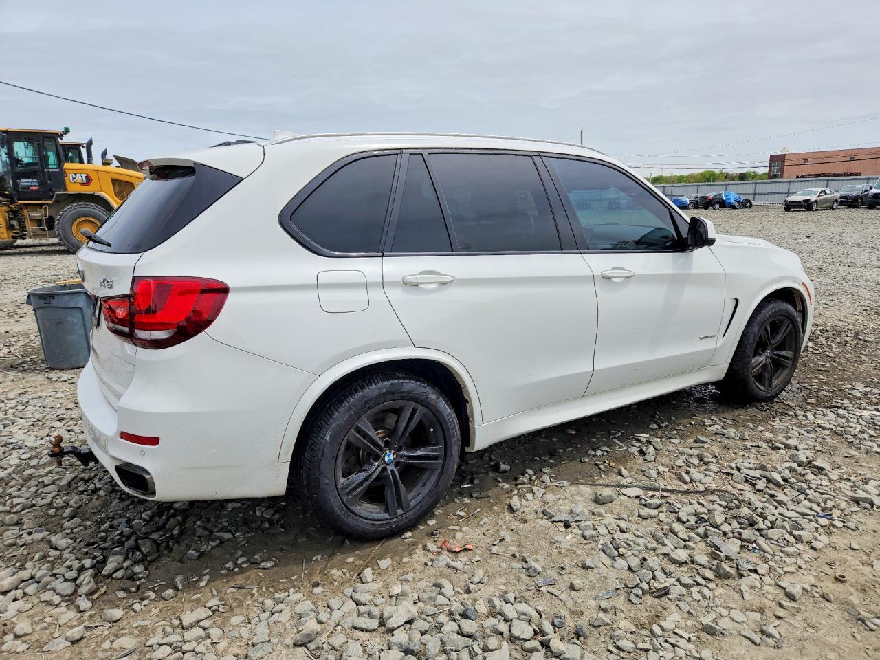 2017 BMW X5 xDrive50I - zdjęcie 3