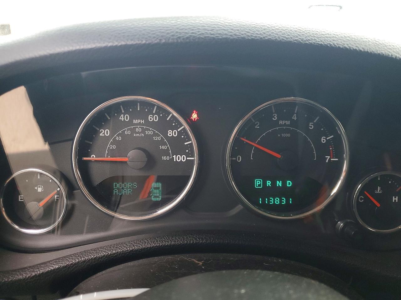 2014 Jeep Wrangler Unlimited Rubicon - zdjęcie 9