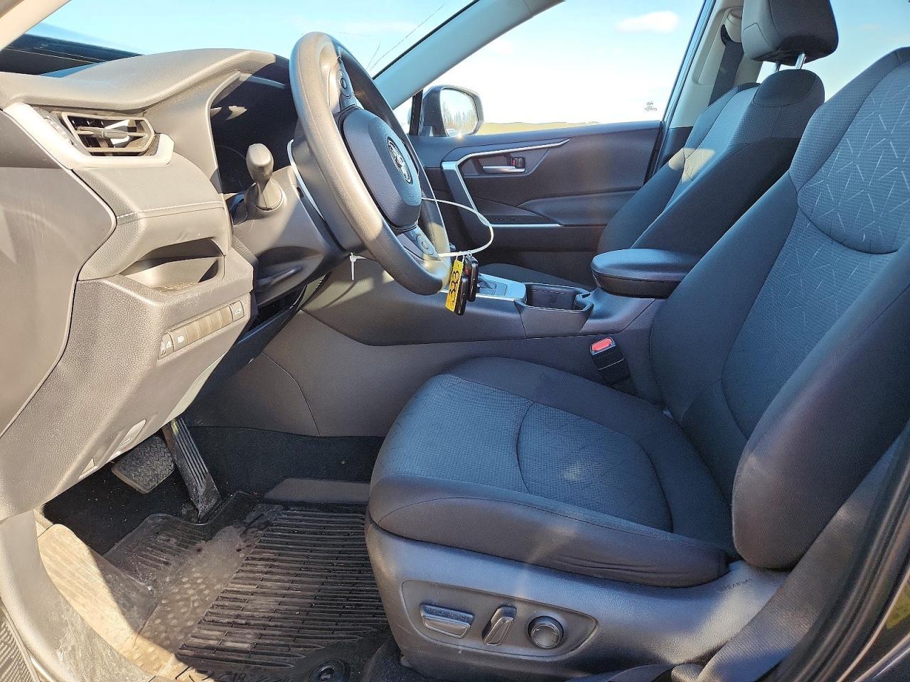 2024 Toyota Rav4 Hybrid Xle - zdjęcie 7