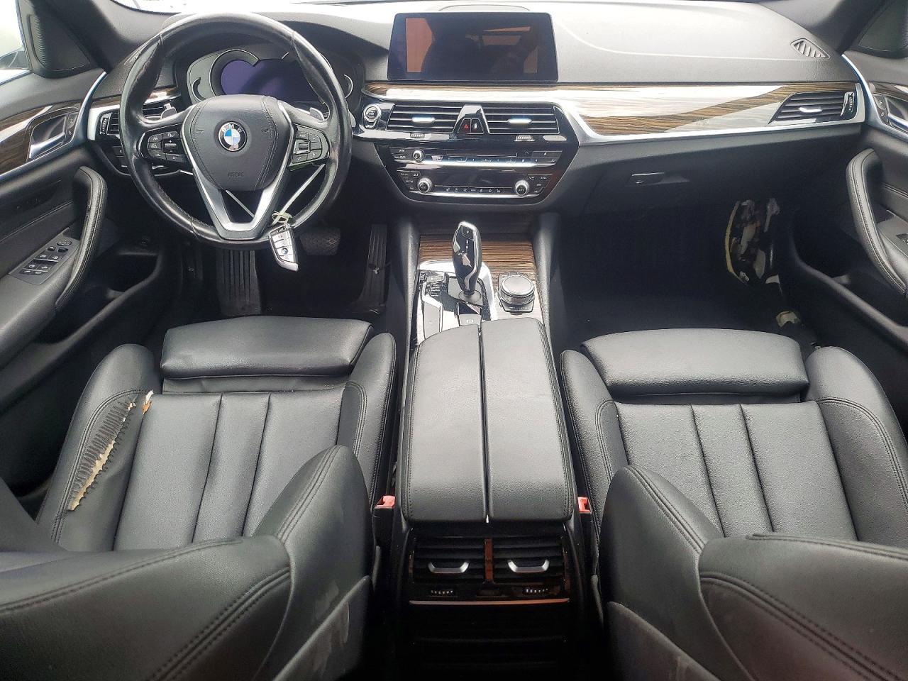 2018 BMW 540 I - zdjęcie 8