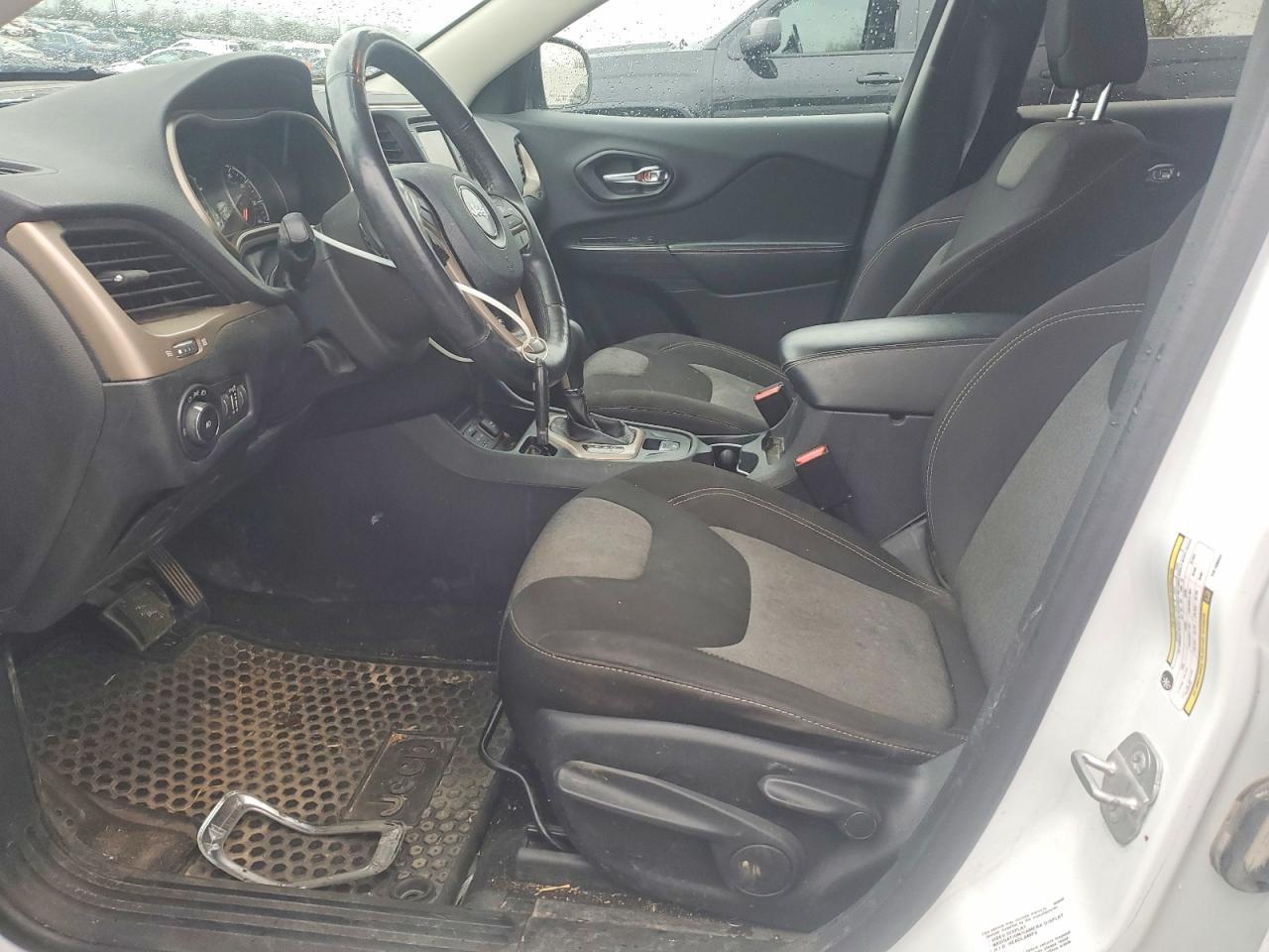 2014 Jeep Cherokee - zdjęcie 7