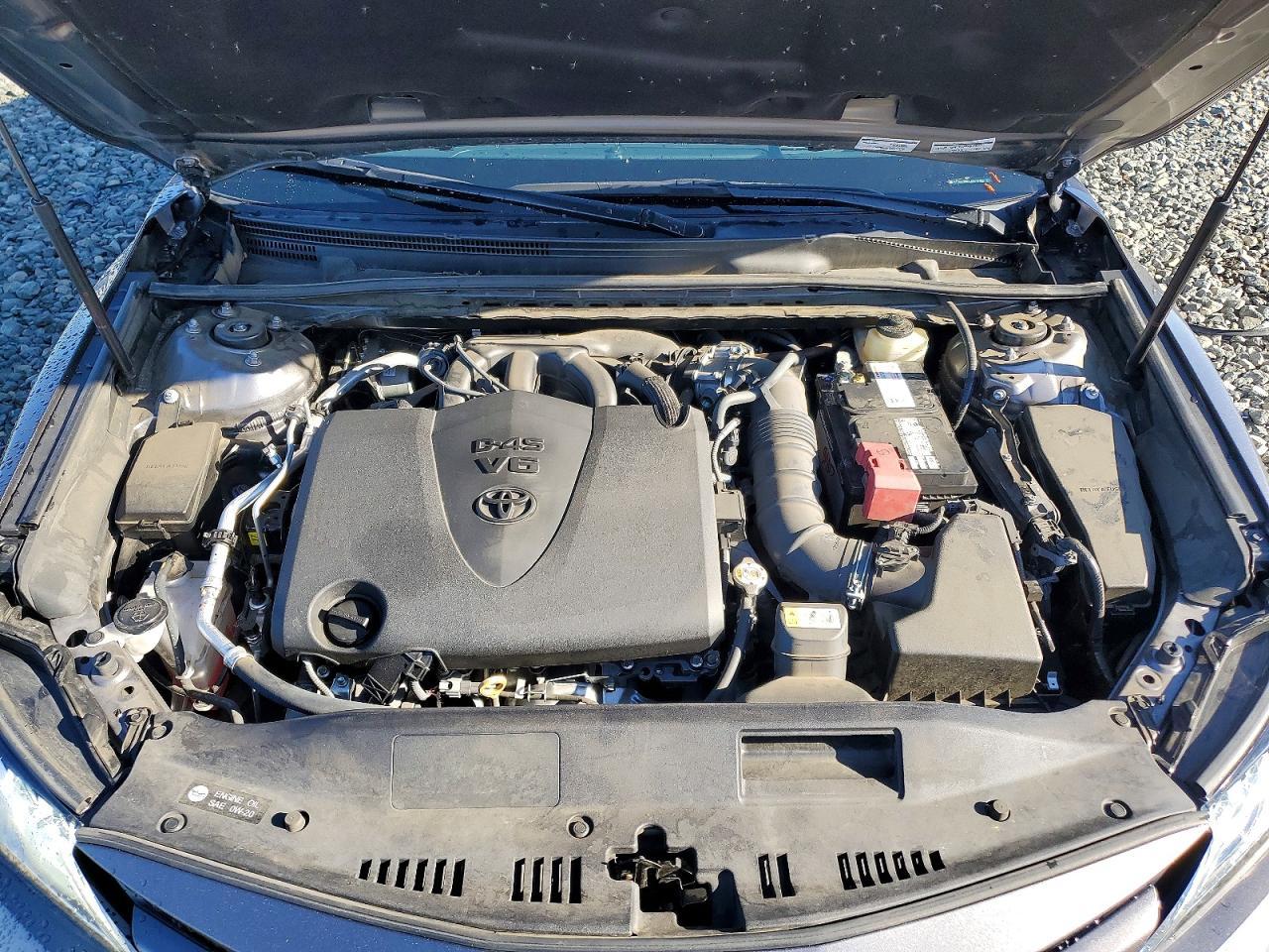 2018 Toyota Camry Xle V6 - zdjęcie 11