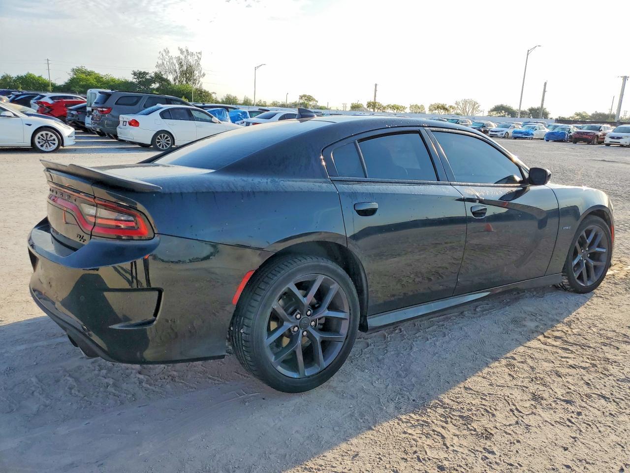 2019 Dodge Charger R - zdjęcie 3